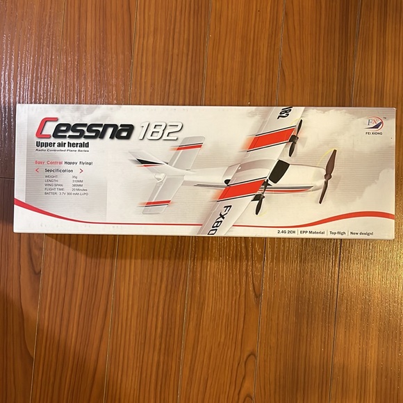 CESSNA 182 Upper Air Herald Radio Controlled Plane Series - Picture 7 of 10